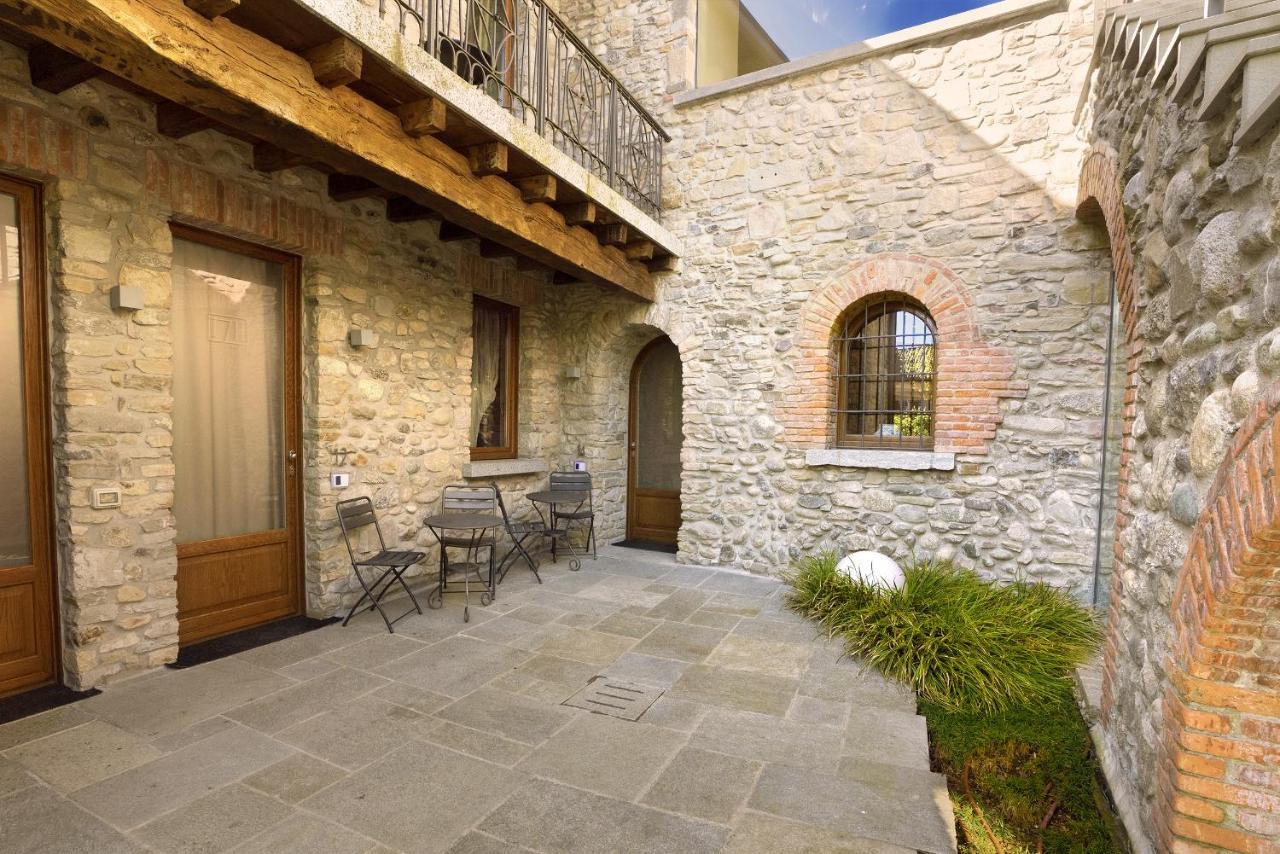 Il Borgo - 1711 Luxury Guest House Arlate エクステリア 写真