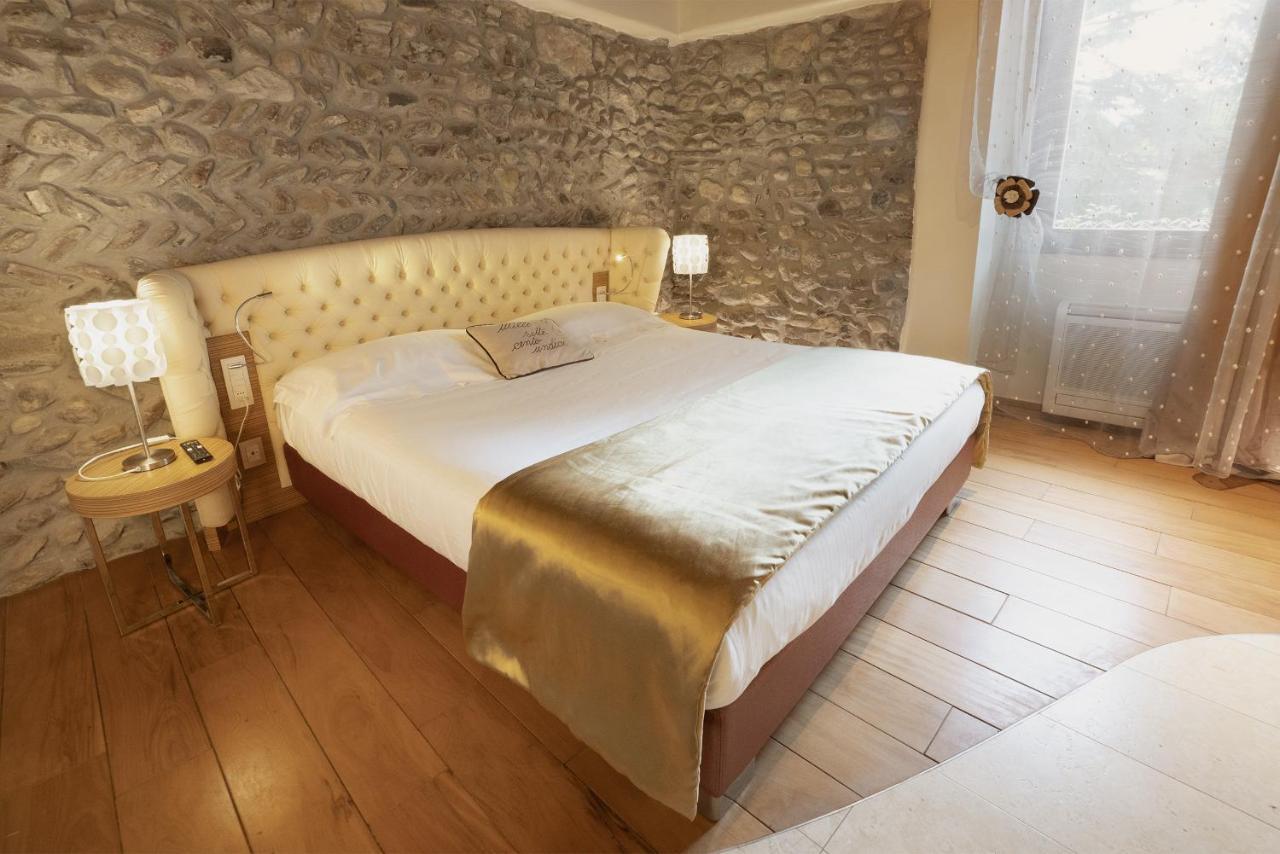 Il Borgo - 1711 Luxury Guest House Arlate エクステリア 写真