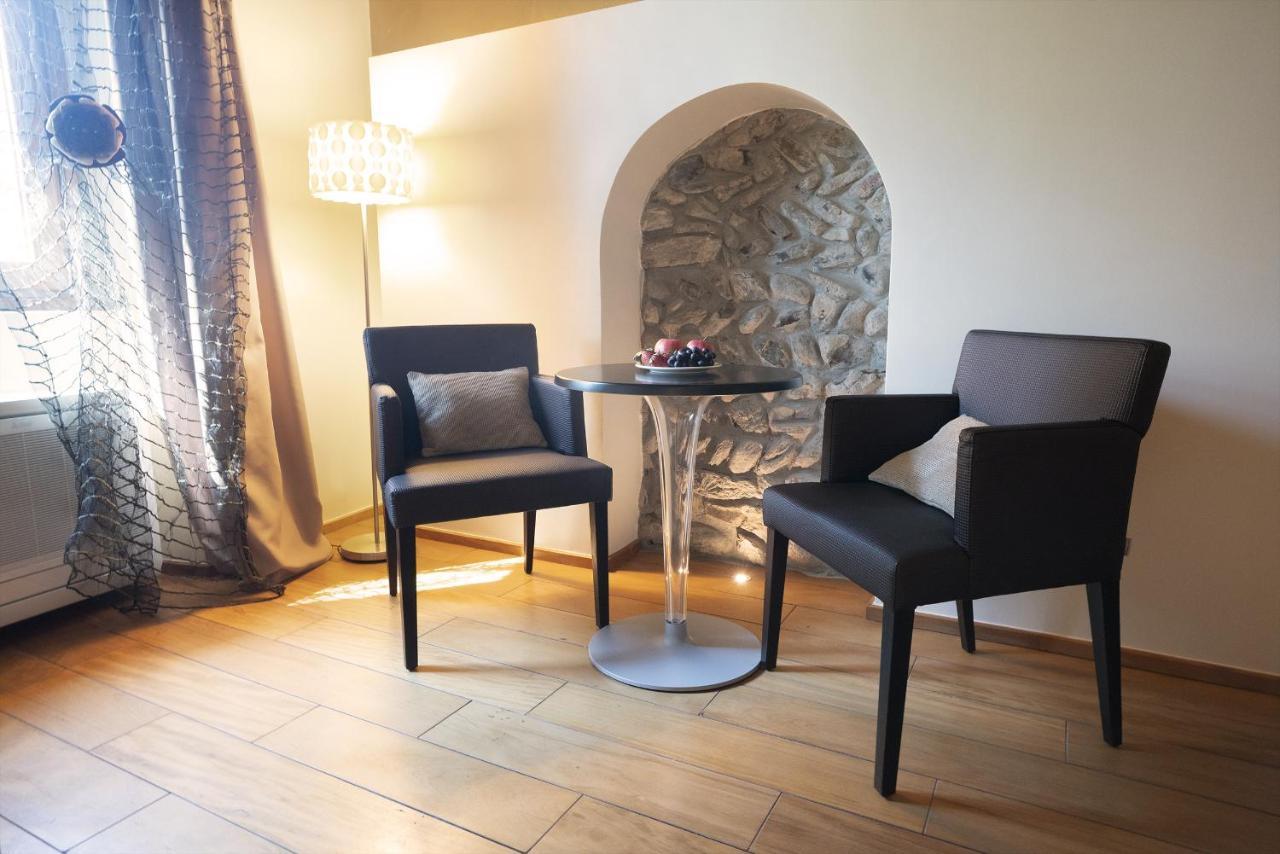 Il Borgo - 1711 Luxury Guest House Arlate エクステリア 写真