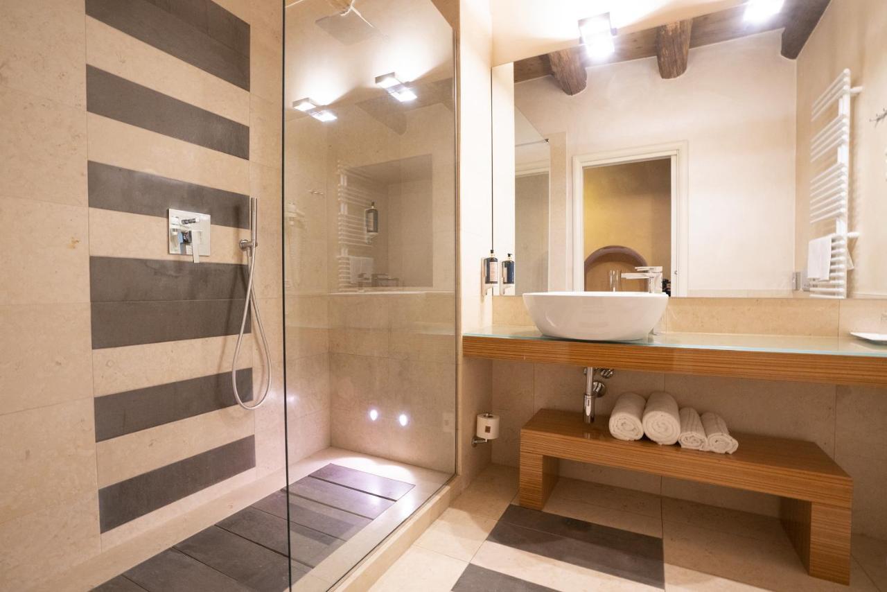 Il Borgo - 1711 Luxury Guest House Arlate エクステリア 写真