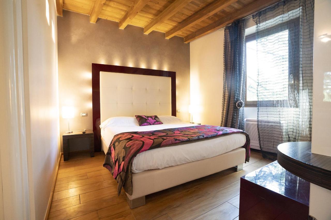 Il Borgo - 1711 Luxury Guest House Arlate エクステリア 写真