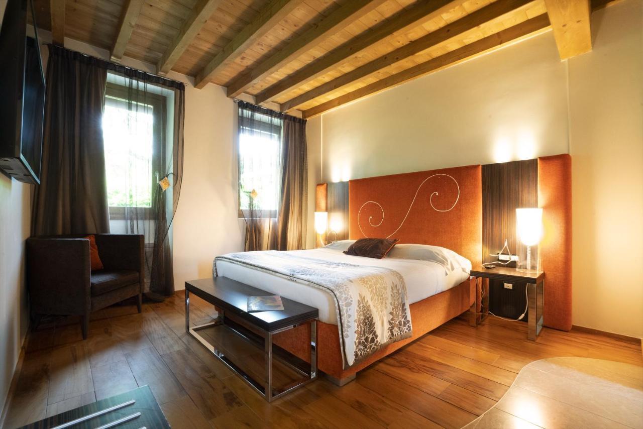 Il Borgo - 1711 Luxury Guest House Arlate エクステリア 写真