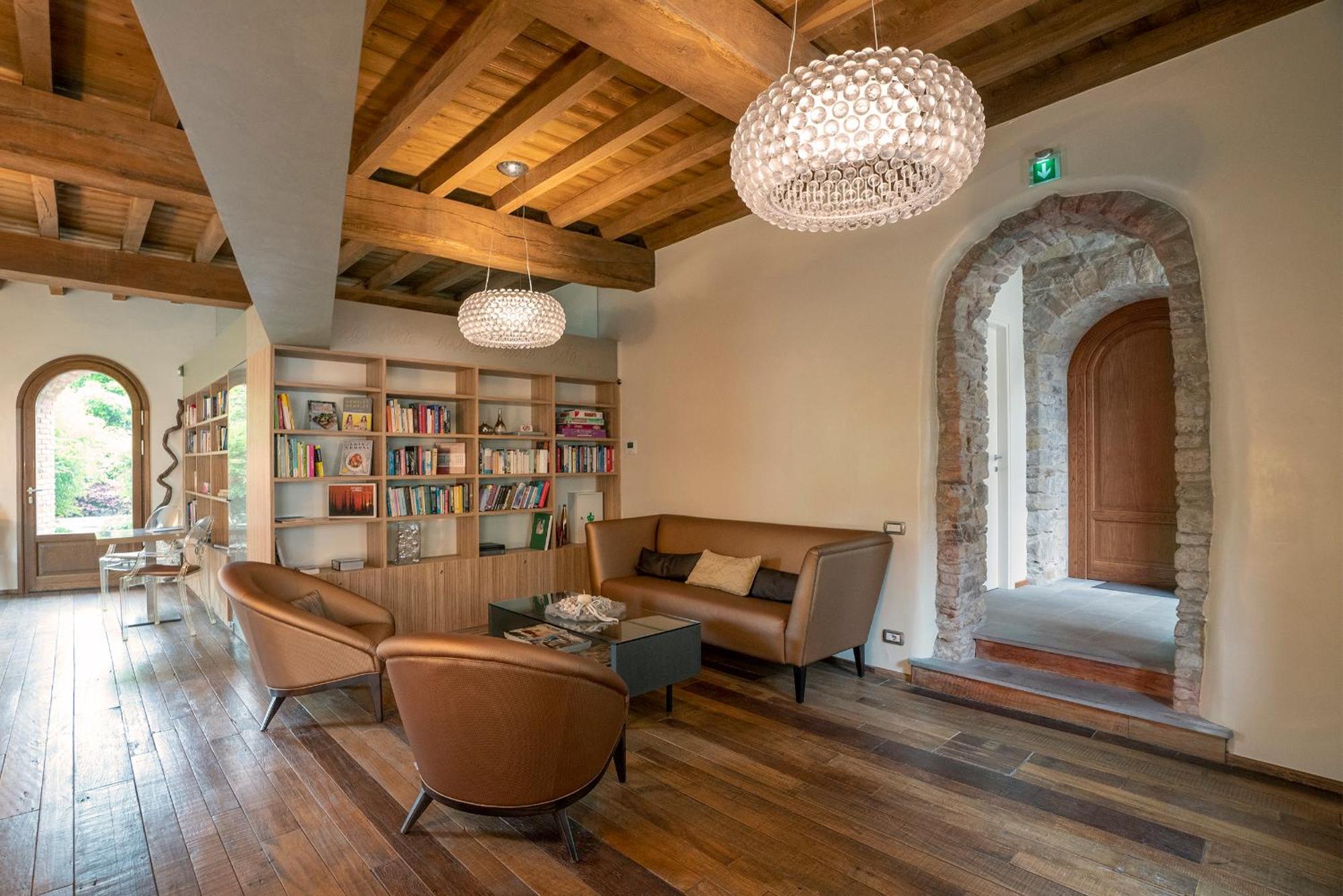 Il Borgo - 1711 Luxury Guest House Arlate エクステリア 写真