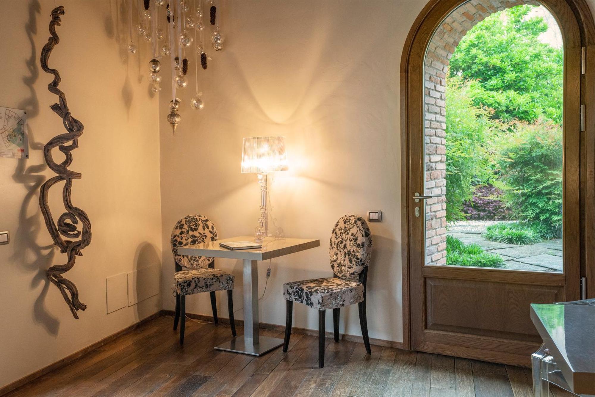 Il Borgo - 1711 Luxury Guest House Arlate エクステリア 写真