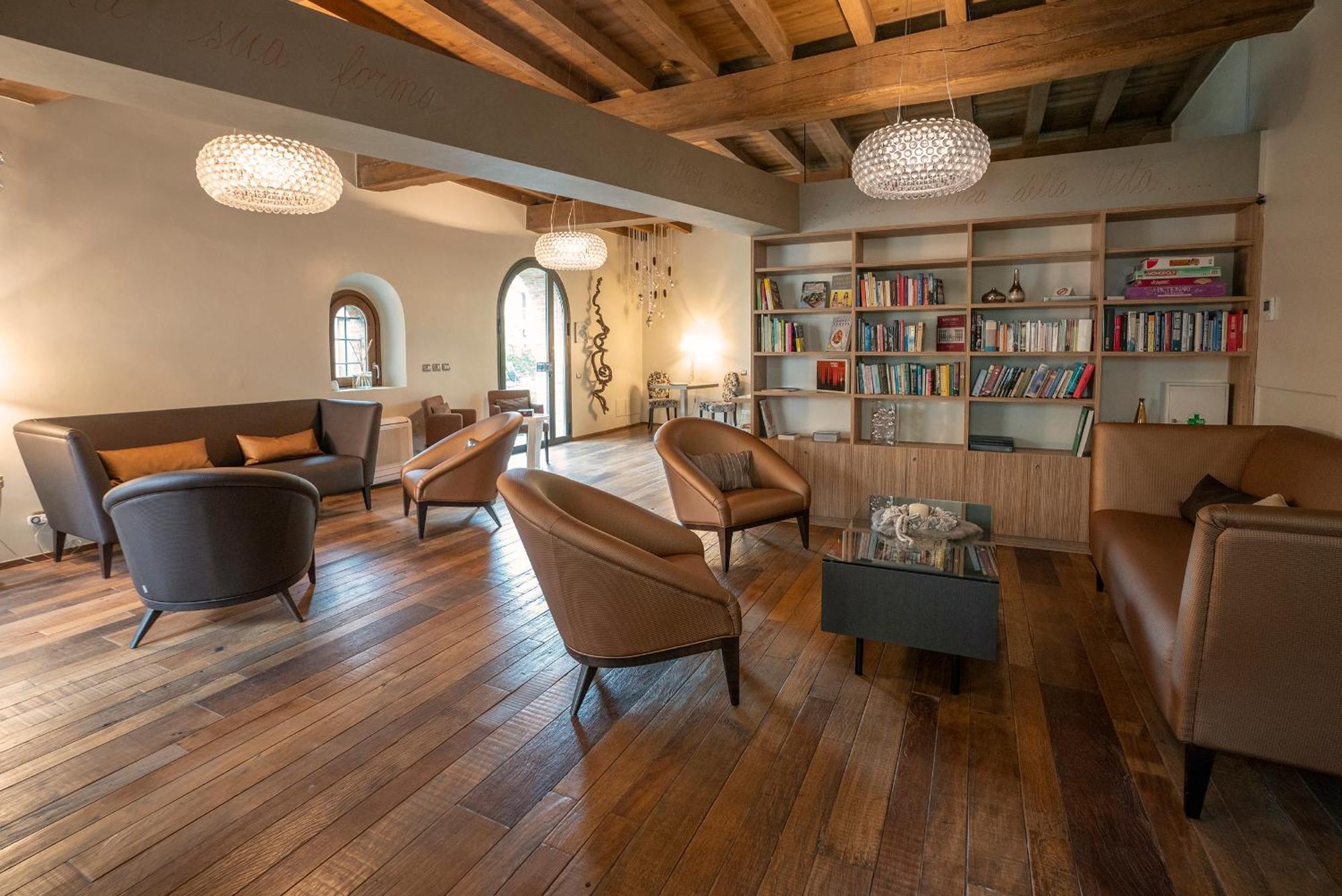 Il Borgo - 1711 Luxury Guest House Arlate エクステリア 写真